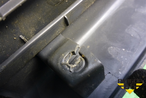 Накладка на порог наружная правая на подножку (передняя) (858724H000) для Hyundai Grand Starex с 2007-2021г (Гранд Старекс)