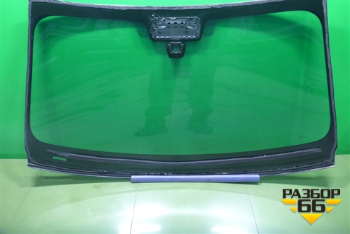 Стекло лобовое (не оригинал) для BMW X6 G06 с 2019г (Х6 Г06)