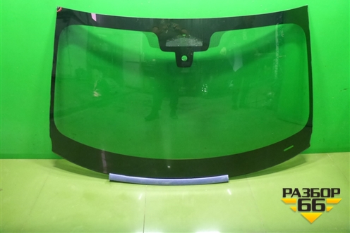 Стекло лобовое (не оригинал) для BMW X6 G06 с 2019г (Х6 Г06)