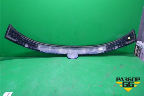 Накладка двери багажника (верхняя) (KB7W50811) для Mazda CX 5 с 2017г (СХ5)