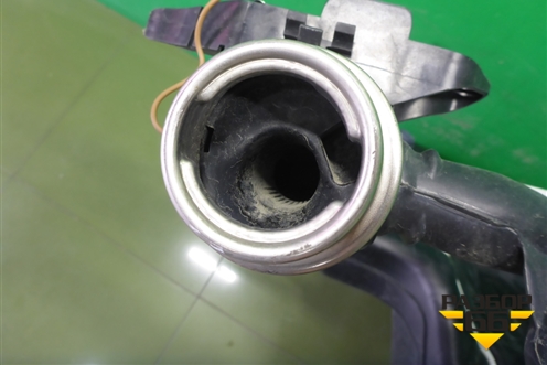 Бак топливный (бензин) (3C0201021HR) для Volkswagen Passat (В7) с 2011-2014г (Пассат Б7)