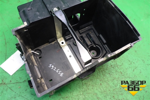 Ящик под аккумулятор (3M5110723AP) для Ford Focus 2 с 2008-2011г (Фокус)