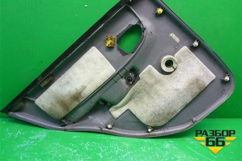 Обшивка двери задней правой под механику (8332025010) для Hyundai Aсcent с 2000г (Акцент)