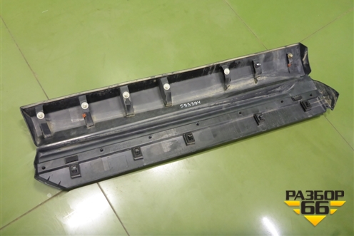 Накладка двери задней правой (7507548140) для Lexus RX 350 c 2015г (РХ)