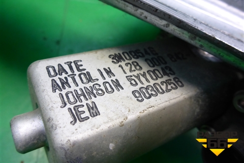 Стеклоподъёмник электрический передний правый для Renault Sandero с 2009-2014г (Сандеро)