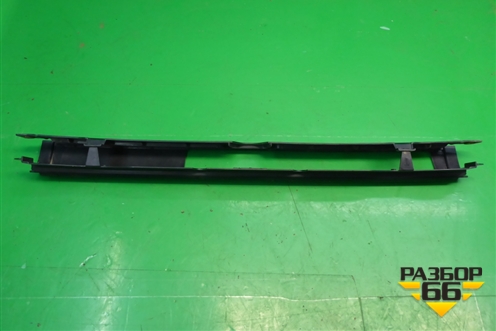 Решетка стеклоочистителей  (центральная) (1451269) для Scania 5 P Series с 2004-2016г