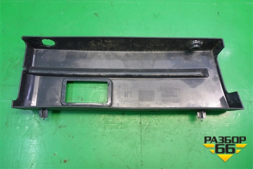 Накладка подножки левой  (1501342) для Scania 5 P Series с 2004-2016г