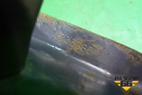 Отбойник капота правый  (1733885) для Scania 5 P Series с 2004-2016г