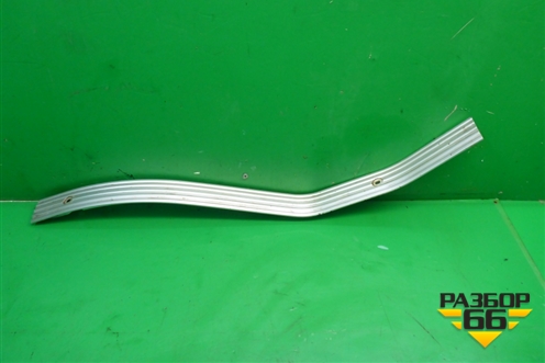 Накладка порога внутренняя правая  (1476082) для Scania 5 P Series с 2004-2016г