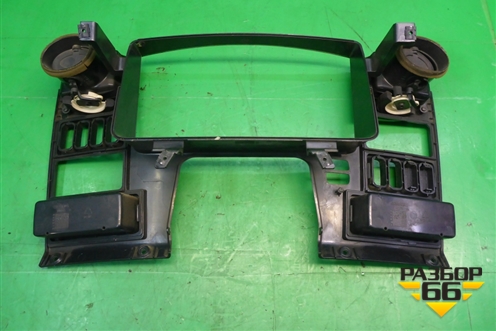 Накладка на щиток приборов  с дефлекторами (1728037) для Scania 5 P Series с 2004-2016г