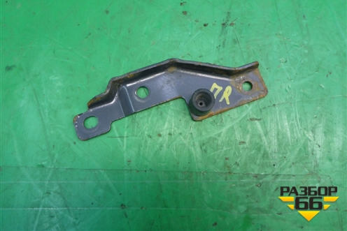 Отбойник капота правый  (1733885) для Scania 5 P Series с 2004-2016г