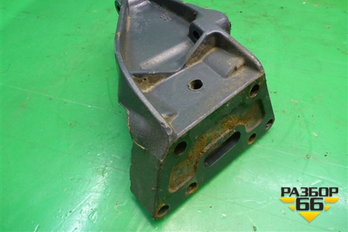 Кронштейн реактивной тяги правый  (1355288) для Scania 5 P Series с 2004-2016г