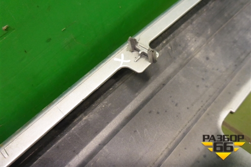 Накладка переднего бампера (после 2019г) (5241148060) для Lexus RX 350 c 2015г (РХ)