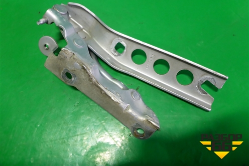 Петля капота левая (1Z0823301C) для Skoda Octavia (А5) с 2004-2013г (Октавия)