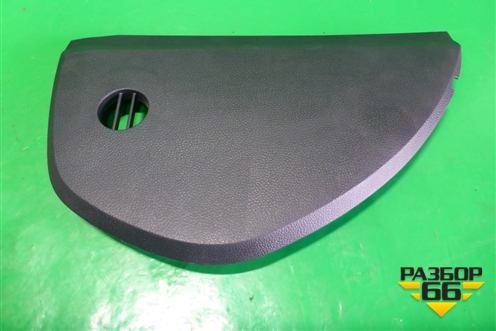 Накладка на торпедо (боковая правая) (1Z0857504) для Skoda Octavia (А5) с 2004-2013г (Октавия)