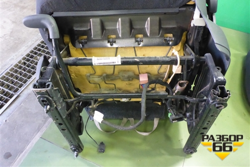 Сиденья комплект (с AIR BAG с подогревом) для Renault Megane 2 с 2002-2009г (Меган)