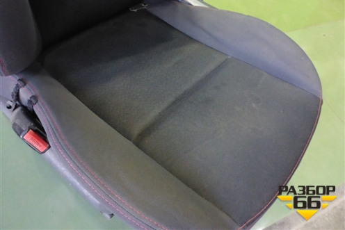 Сиденья комплект (с AIR BAG с подогревом) для Renault Megane 2 с 2002-2009г (Меган)