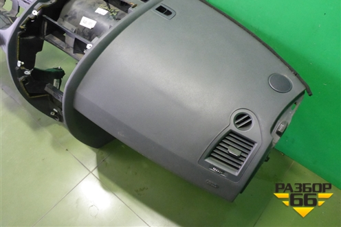 Торпедо с AIR BAG для Renault Megane 2 с 2002-2009г (Меган)