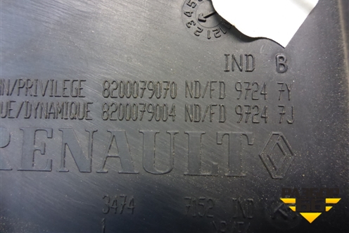 Накладка на торпедо (боковая левая) (8200079070) для Renault Megane 2 с 2002-2009г (Меган)