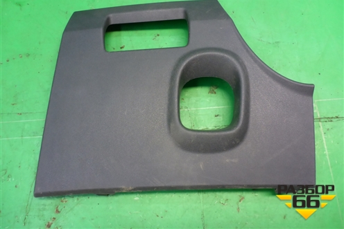 Накладка на торпедо (левая) (8200182566) для Renault Megane 2 с 2002-2009г (Меган)