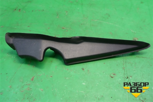 Молдинг лобового стекла левый (нижний) (8200100590) для Renault Megane 2 с 2002-2009г (Меган)