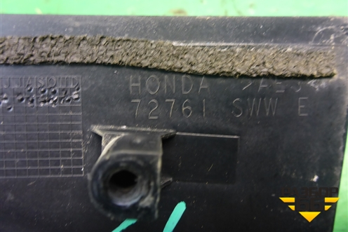 Накладка двери задней левой (уголок) (72761SWWE) для Honda CR-V(RE) с 2006-2012г (ЦРВ СРВ)