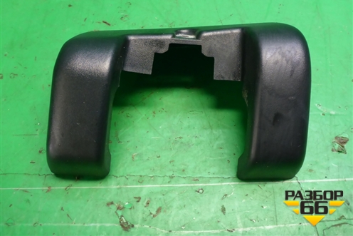 Накладка (петли двери багажника верхняя правая) (500330152) для Iveco Daily с 2006-2011г (Дейли)