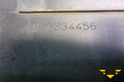 Накладка двери багажника левая (500334456) для Iveco Daily с 2006-2011г (Дейли)