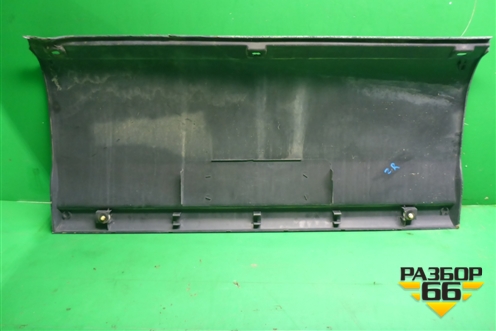 Накладка двери багажника правая (500334456) для Iveco Daily с 2006-2011г (Дейли)