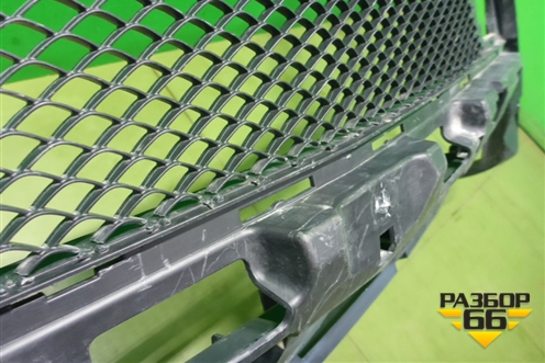 Решетка в передний бампер центральная (A1668851465) для Mercedes Benz ML-Klass W166 c 2011г (МЛ)