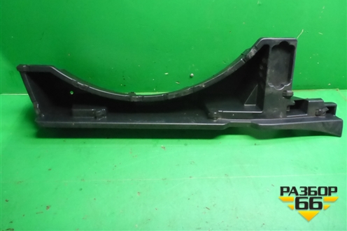 Ящик инструментальный в багажник (правый) (EH45688E0) для Mazda CX 7 с 2006-2012г (СХ7)