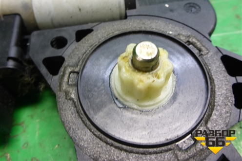 Моторчик стеклоподъёмника задний левый (CM11750) для Mazda CX 7 с 2006-2012г (СХ7)