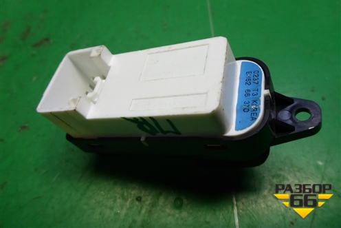 Кнопка стеклоподъёмника (EH6266370) для Mazda CX 7 с 2006-2012г (СХ7)