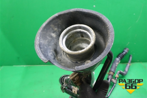 Горловина топливного бака для Mazda CX 7 с 2006-2012г (СХ7)