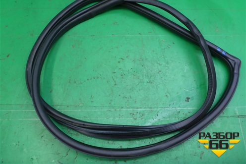 Уплотнитель двери задней правой для Mazda CX 7 с 2006-2012г (СХ7)