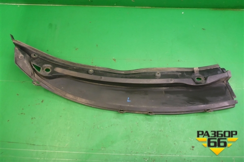 Решетка стеклоочистителей левая (21708212735) для VAZ Priora/Приора