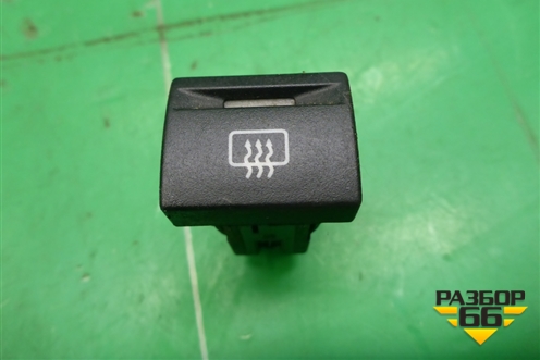 Кнопка обогрева заднего стекла для VAZ Priora/Приора