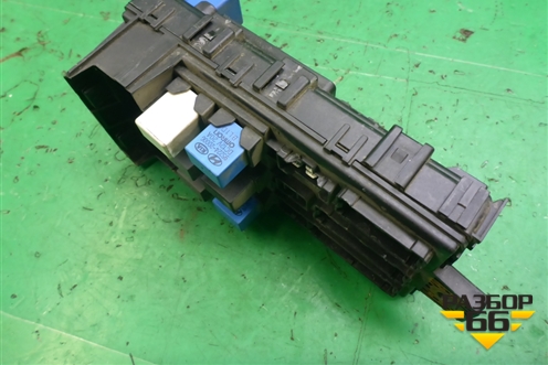 Блок предохранителей салонный (9118826105) для Hyundai Santa Fe с 2000-2012г (Classic) (Санта Фе)