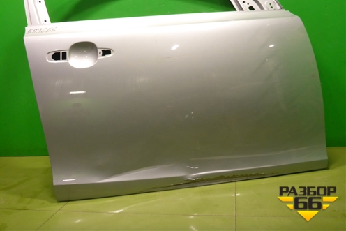 Дверь передняя правая (31662585) для Volvo V40 Cross Country с 2012г (М40 Кросс Кантри)