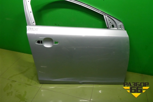 Дверь передняя правая (31662585) для Volvo V40 Cross Country с 2012г (М40 Кросс Кантри)