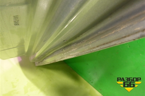 Дверь передняя правая (31662585) для Volvo V40 Cross Country с 2012г (М40 Кросс Кантри)