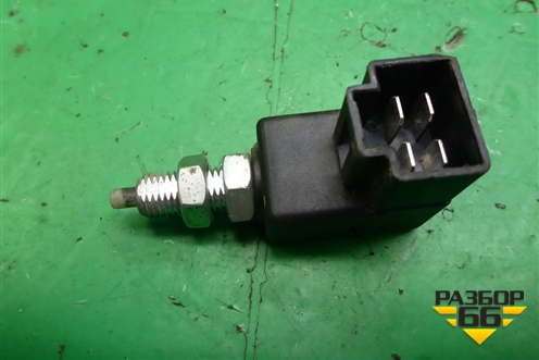 Датчик включения стопсигнала (938103K000) для Hyundai Santa Fe с 2000-2012г (Classic) (Санта Фе)