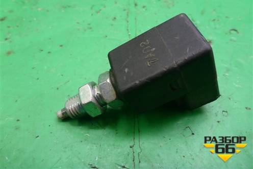 Датчик включения стопсигнала (938103K000) для Hyundai Santa Fe с 2000-2012г (Classic) (Санта Фе)