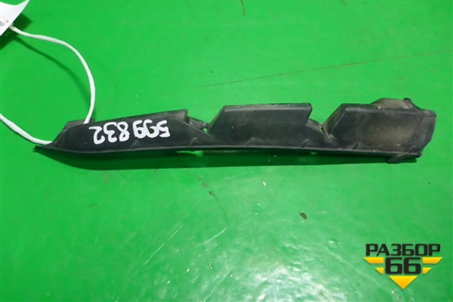 Кронштейн решетки радиатора (левый) (84966043) для Cadillac Escalade с 2020г (Эскалеид 5)