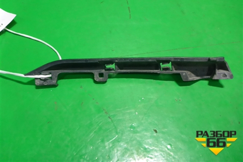 Кронштейн решетки радиатора (левый) (84966043) для Cadillac Escalade с 2020г (Эскалеид 5)