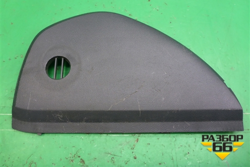 Накладка на торпедо (левая) (1Z0857503) для Skoda Octavia (А5) с 2004-2013г (Октавия)