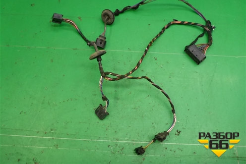 Проводка двери задней правой для Skoda Octavia (А5) с 2004-2013г (Октавия)