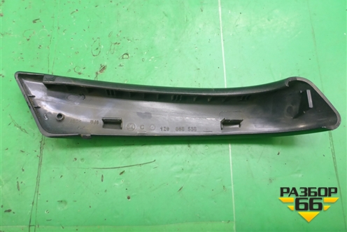 Накладка двери задней правой (1Z0868538) для Skoda Octavia (А5) с 2004-2013г (Октавия)