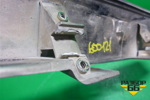 Накладка двери багажника (90810JG00E) для Nissan X-Trail (Т31) с 2007-2014г (Хтраил)