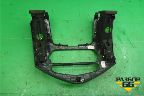 Дефлектор воздушный центральный (после 2012г) (95940920) для Chevrolet Cruze c 2009-2015г (Круз)